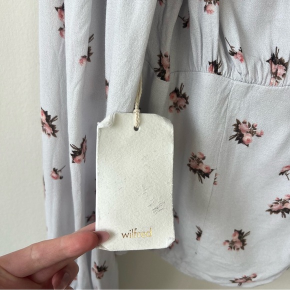 NWT Aritzia Wilfred Spellbound Blouse White Grey Floral - Picture 5 of 10